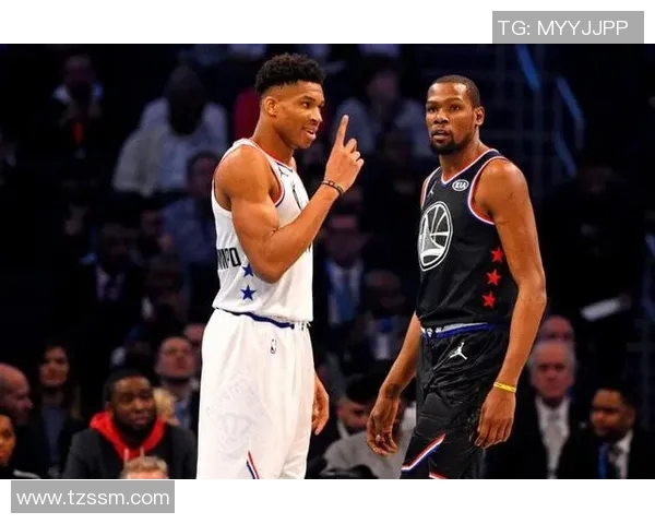 杜兰特与字母哥的巅峰对决谁能在NBA赛场上笑到最后